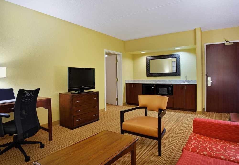 Hotel Courtyard Tampa Downtown Exterior foto