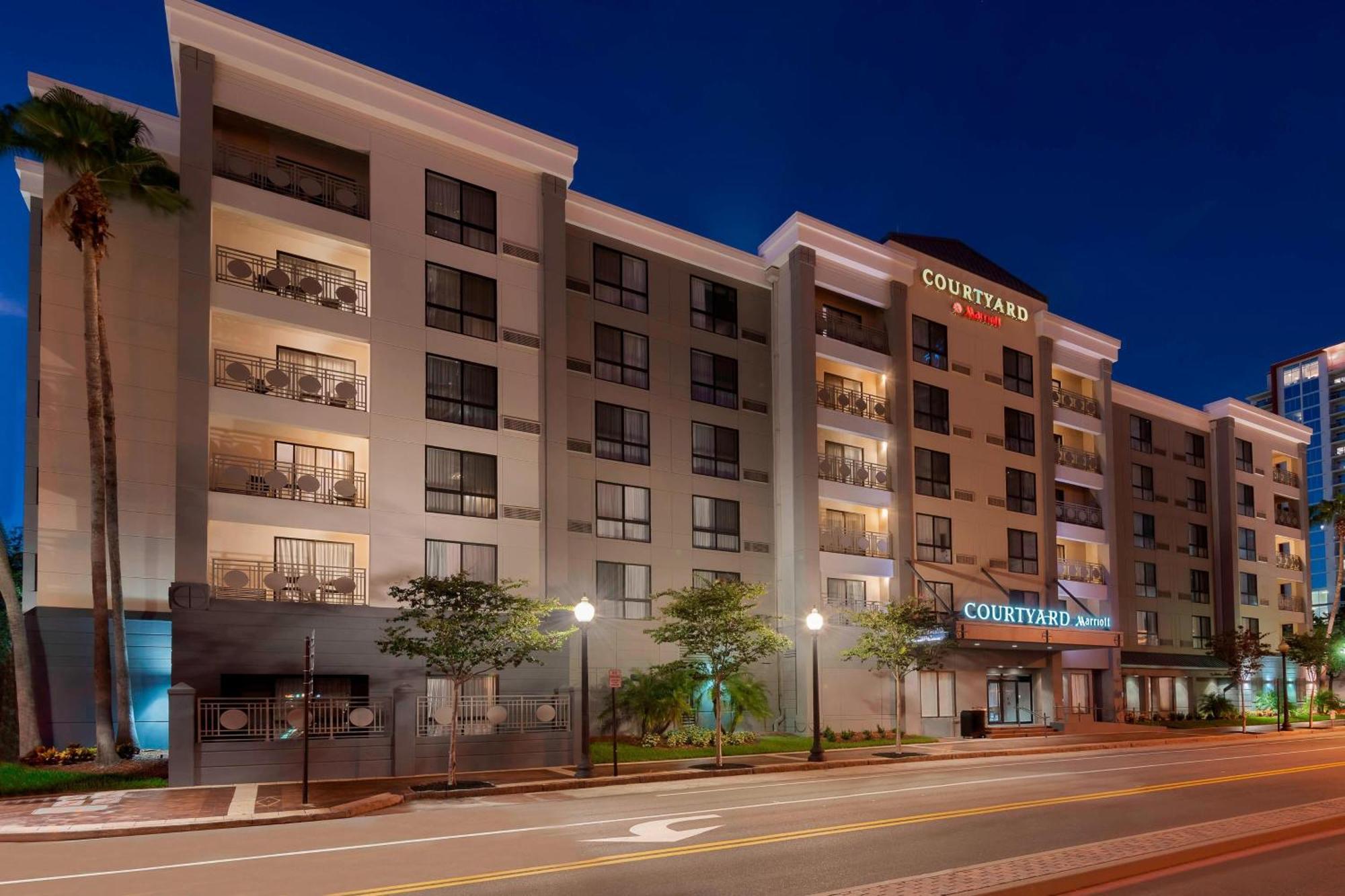 Hotel Courtyard Tampa Downtown Exterior foto