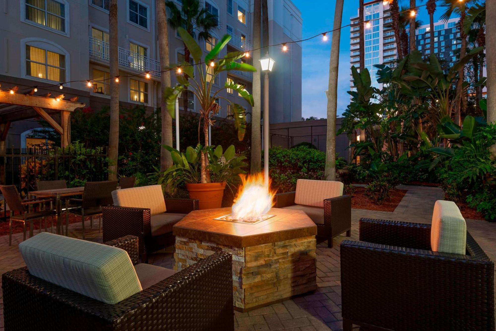 Hotel Courtyard Tampa Downtown Exterior foto